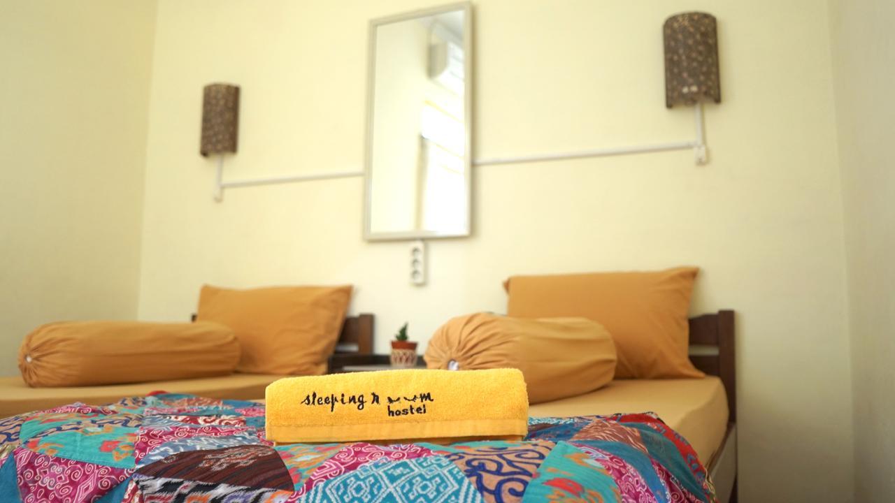The Sleepingroom Hostel Джок'якарта Екстер'єр фото
