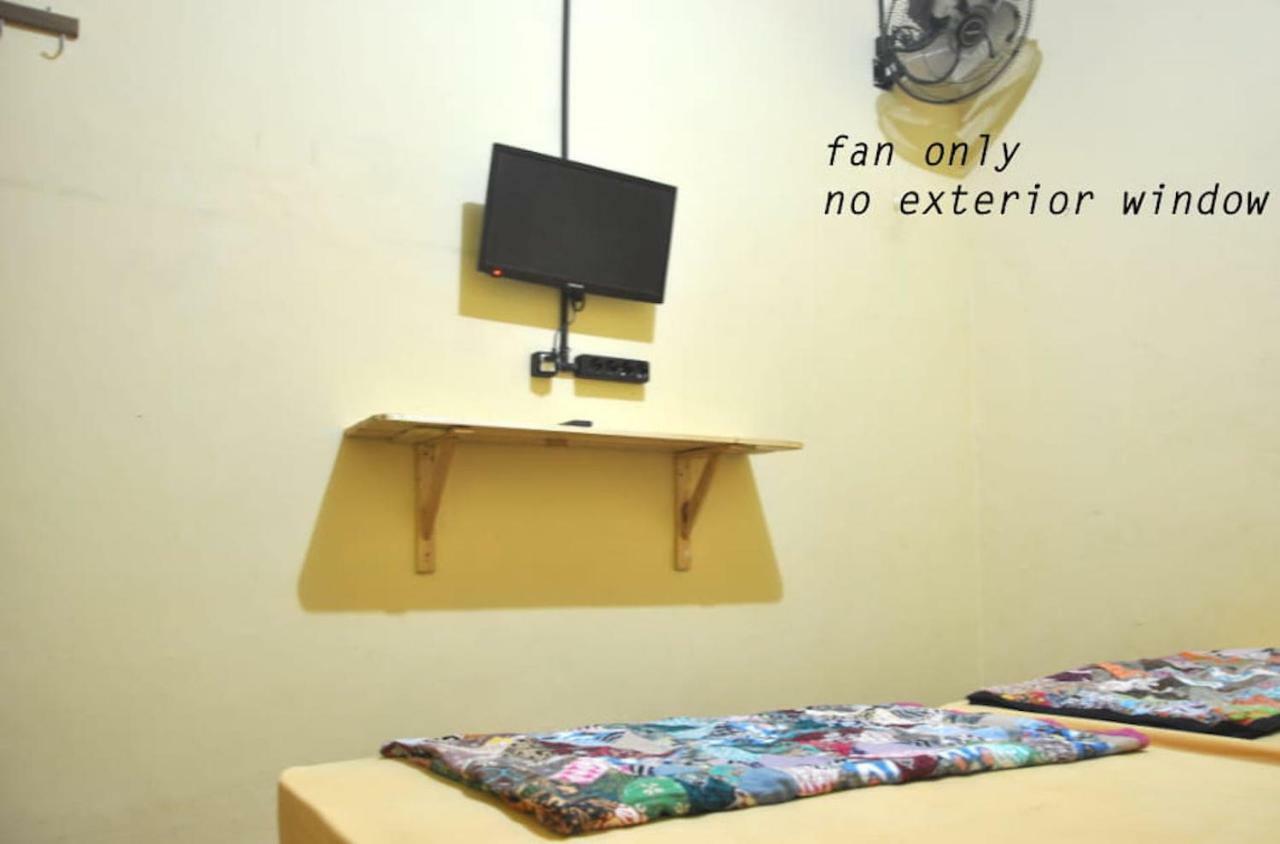 The Sleepingroom Hostel Джок'якарта Екстер'єр фото
