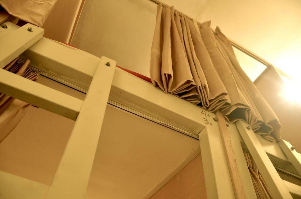 The Sleepingroom Hostel Джок'якарта Екстер'єр фото